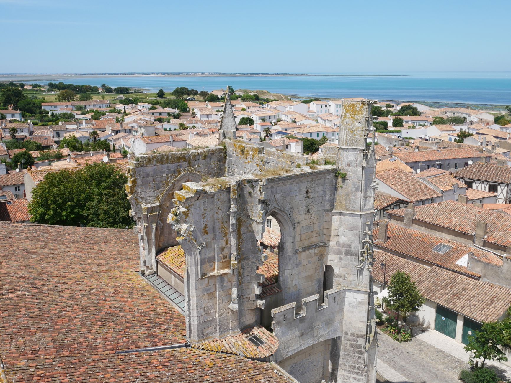 Bâchage de toiture équipe à Asnières-sur-Seine